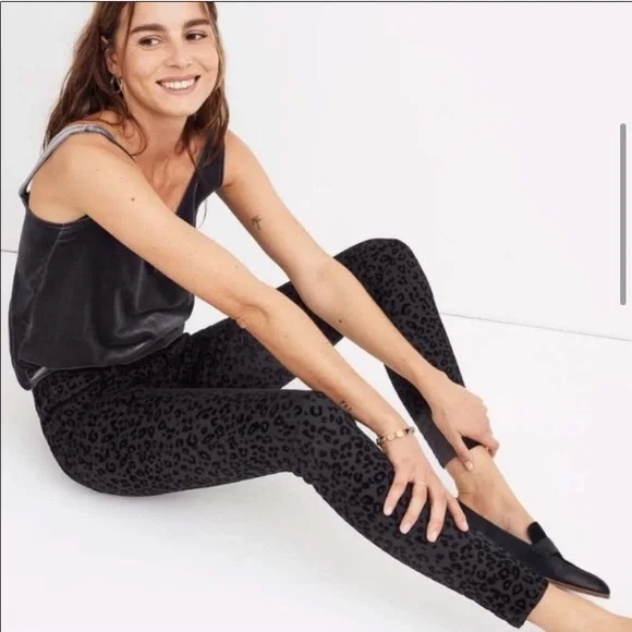 NWT✨$158 MADEWELL✨Flocked Velvet Black Leopard Denim Jeans Limited Ed Size 28,31 - Picture 2 of 11